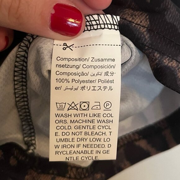 Romwe Size XL Oversized Jersey - Cheetah Print & Sparkly - Picture 4 of 5